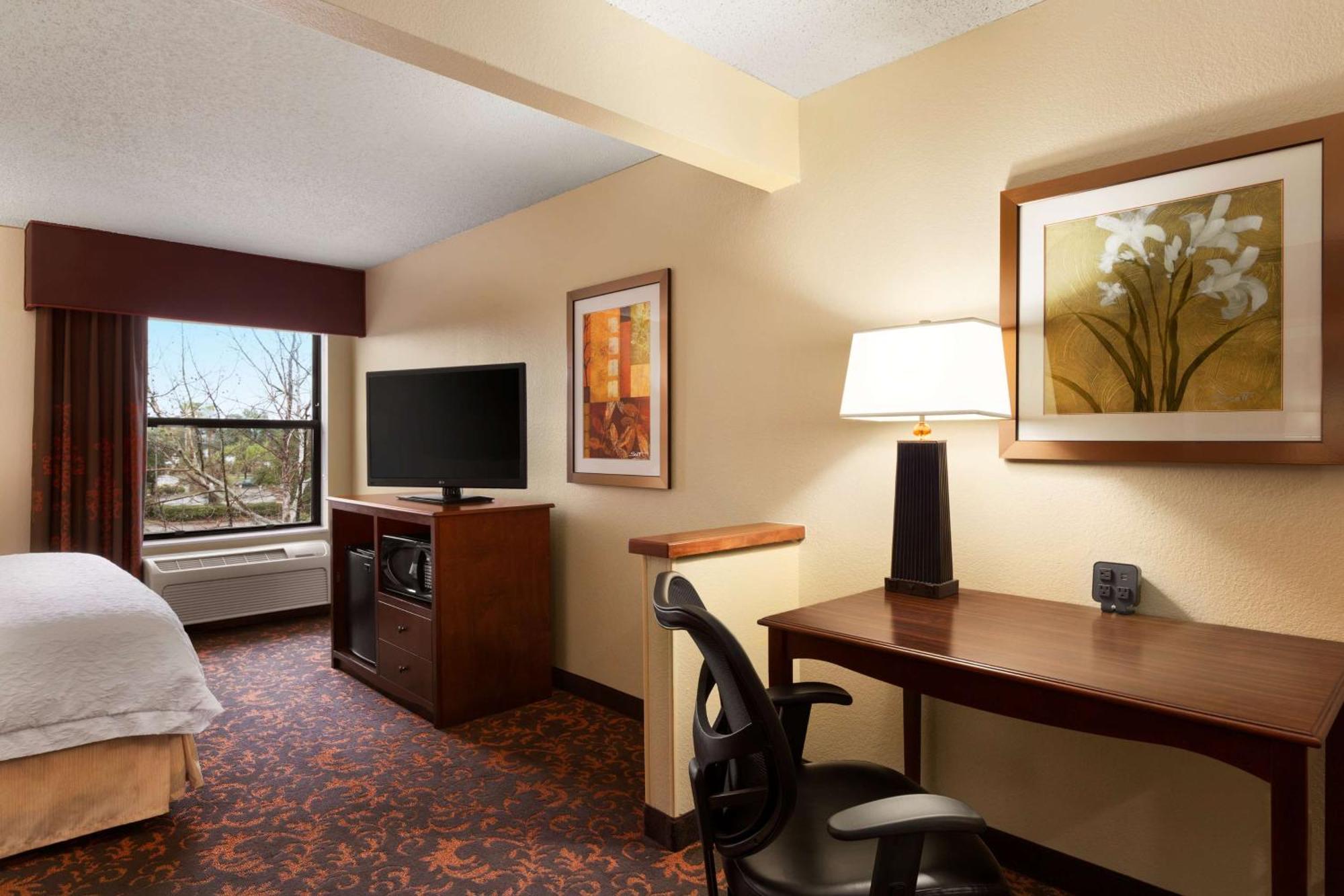 Hampton Inn Houston Willowbrook Mall Экстерьер фото